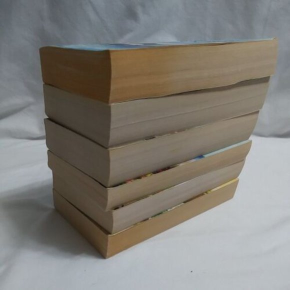 Sherryl Woods Lot of 6 Paperback Books - Harbor Light- Seaview Inn- Beach Home - Picture 10 of 12